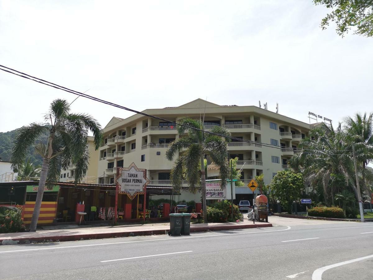 Sea & Wave #1 Coral Bay Apartment Pekan Pangkor Exterior photo